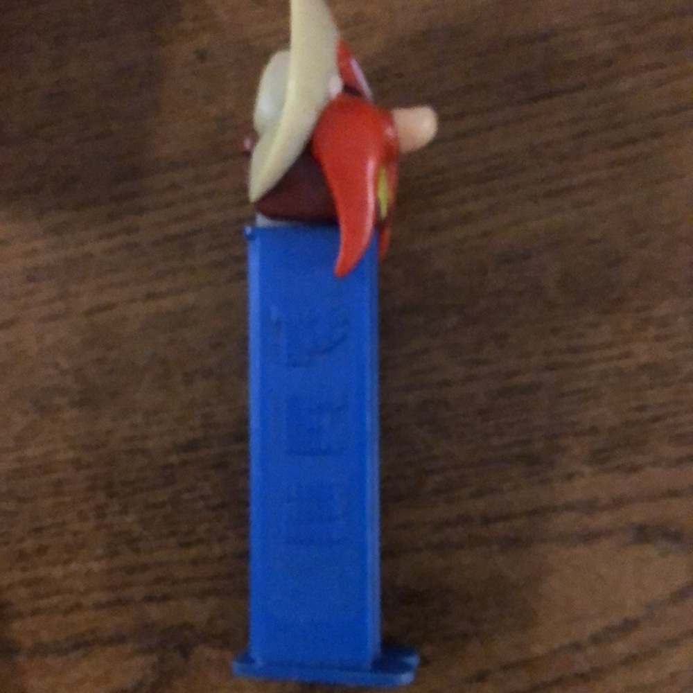 Rare PEZ Yosemite Sam Bugs bunny and Easter bunny dispensers - Picture 4 of 14